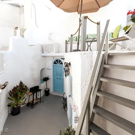Holiday home Santorinian Lava House Pyrgos Kallistis